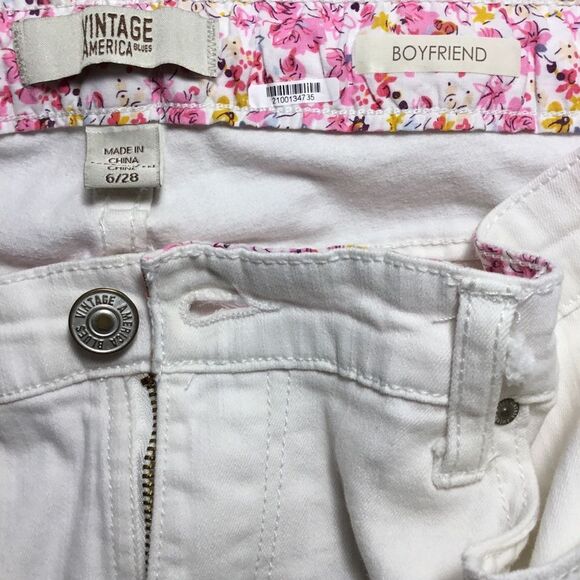 Vintage American brand creamy white distressed jeans waist 34” inner leg 25 1/2” - Picture 7 of 8